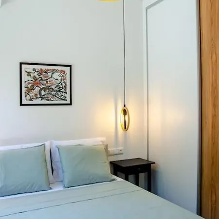 Sirokos House *